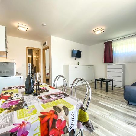 Feda Apartmanhaz Balatonboglár Exteriör bild